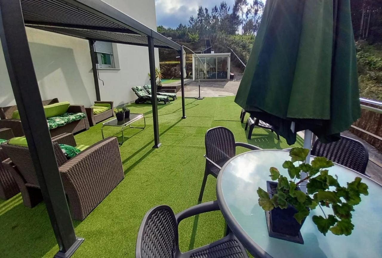 Casa Rocha Velha Con Terraza Y Piscina Particular Apartment ซานติอาโก เด กอมโปสเตลา ภายนอก รูปภาพ