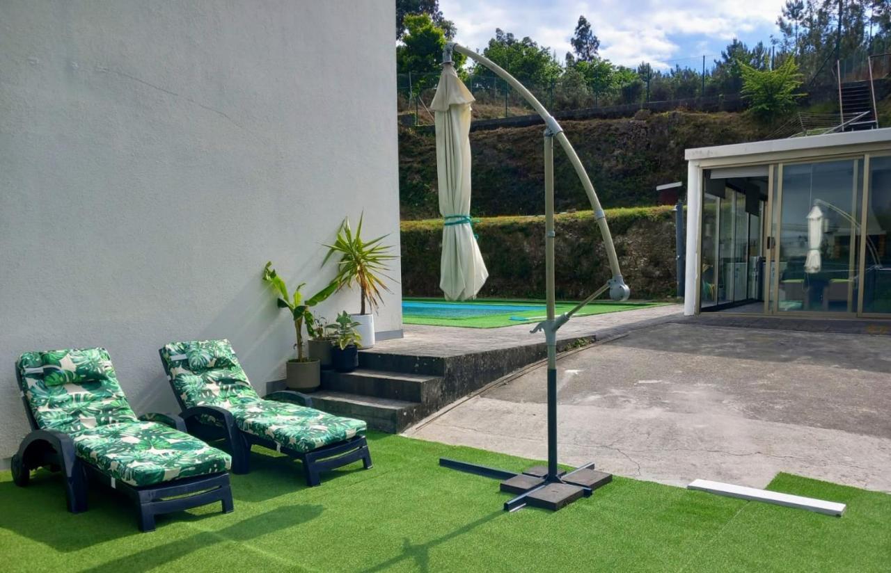 Casa Rocha Velha Con Terraza Y Piscina Particular Apartment ซานติอาโก เด กอมโปสเตลา ภายนอก รูปภาพ