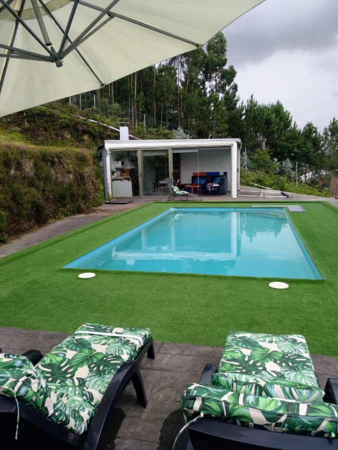 Casa Rocha Velha Con Terraza Y Piscina Particular Apartment ซานติอาโก เด กอมโปสเตลา ภายนอก รูปภาพ