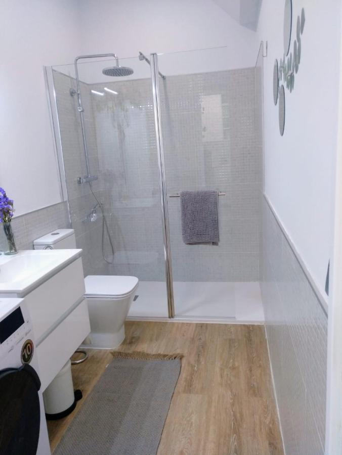 Casa Rocha Velha Con Terraza Y Piscina Particular Apartment ซานติอาโก เด กอมโปสเตลา ภายนอก รูปภาพ